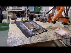 6 Asse Robot Automatico 100w Baligia Portatile Fibra Laser Machine pulizia Rimozione della ruggine